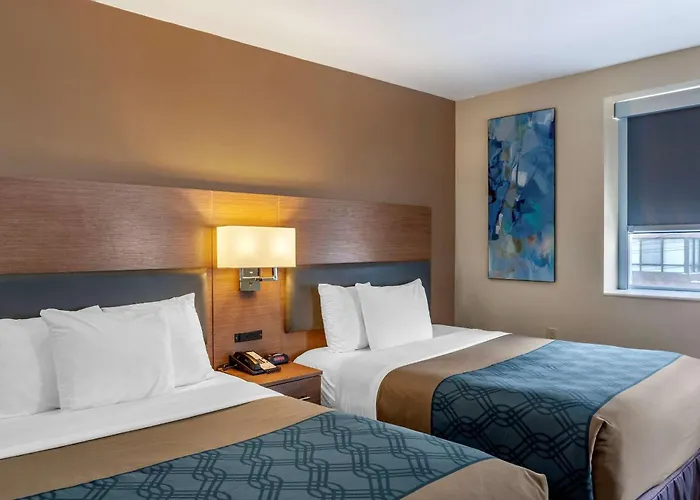 Econo Lodge Inn & Suites Downtown Toronto